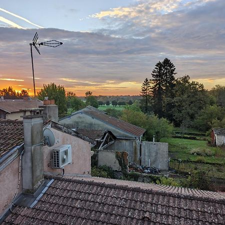 Ferienwohnung Le Cinoche, Cocon Sous Les Toits Pont-de-Vaux Exterior foto