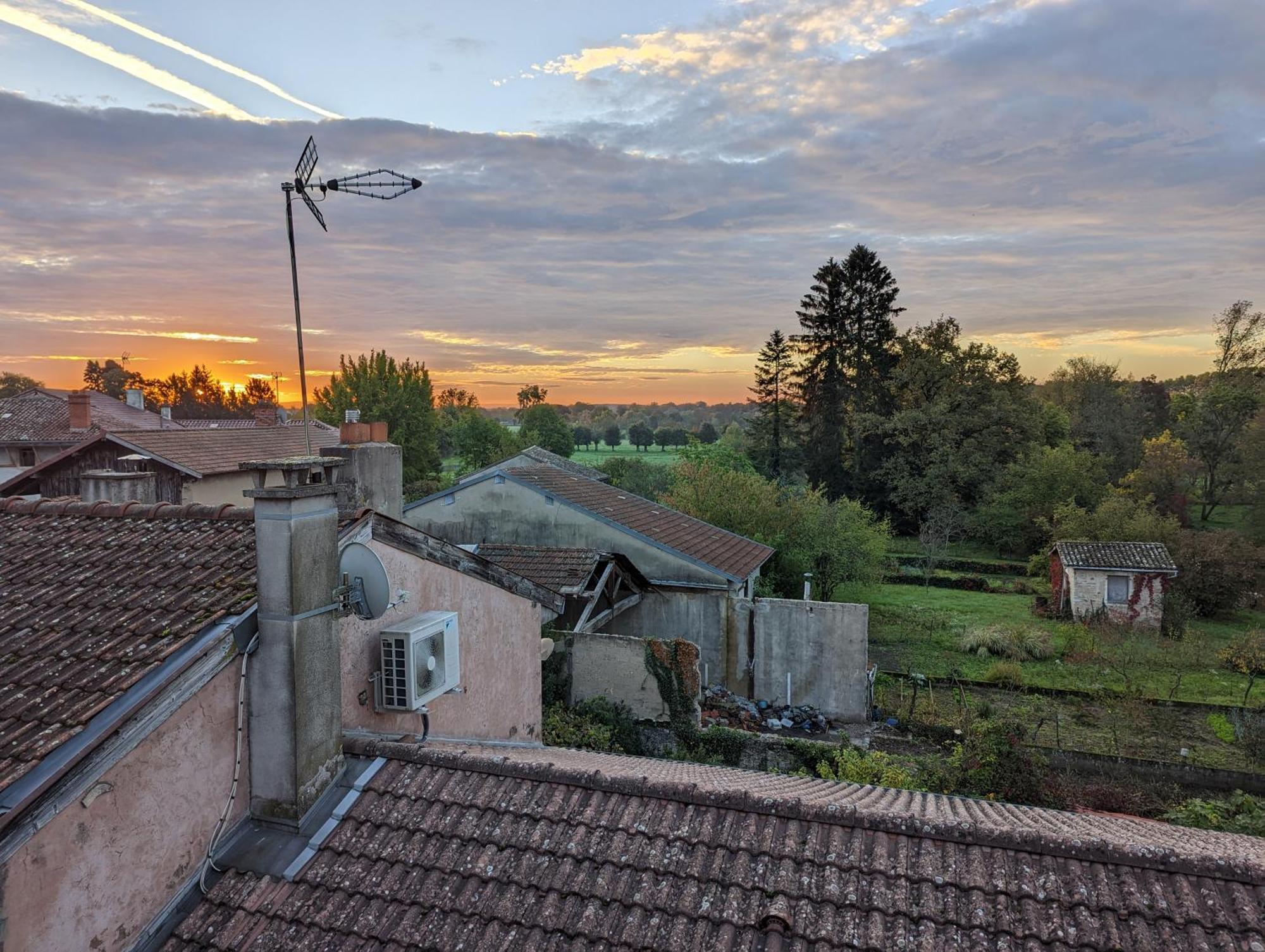 Ferienwohnung Le Cinoche, Cocon Sous Les Toits Pont-de-Vaux Exterior foto